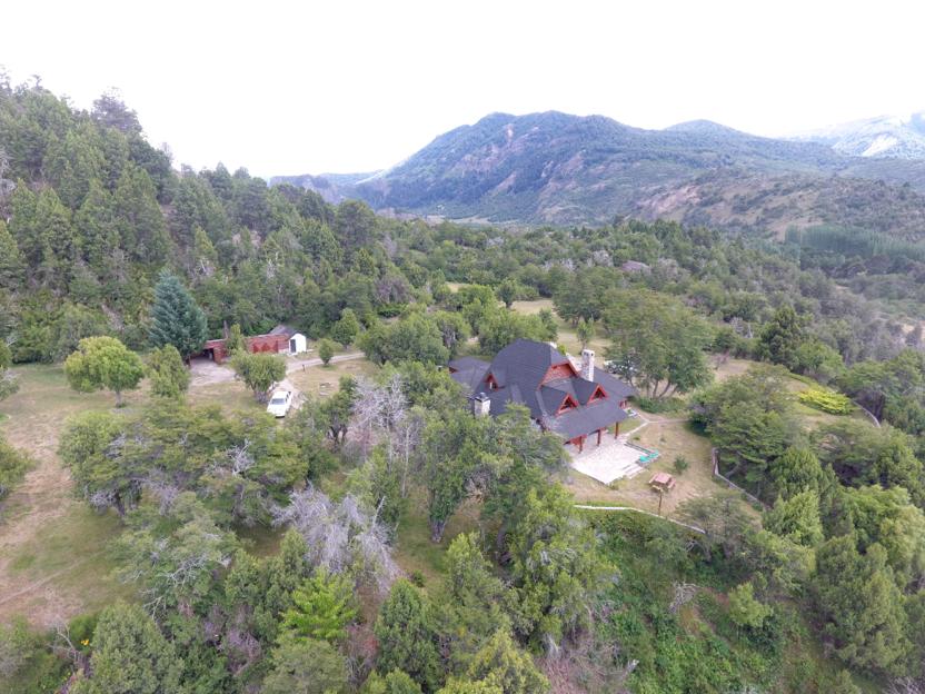 4000 ACRES WITH EXCLUSIVE HOUSE / HUNTING FISHING 